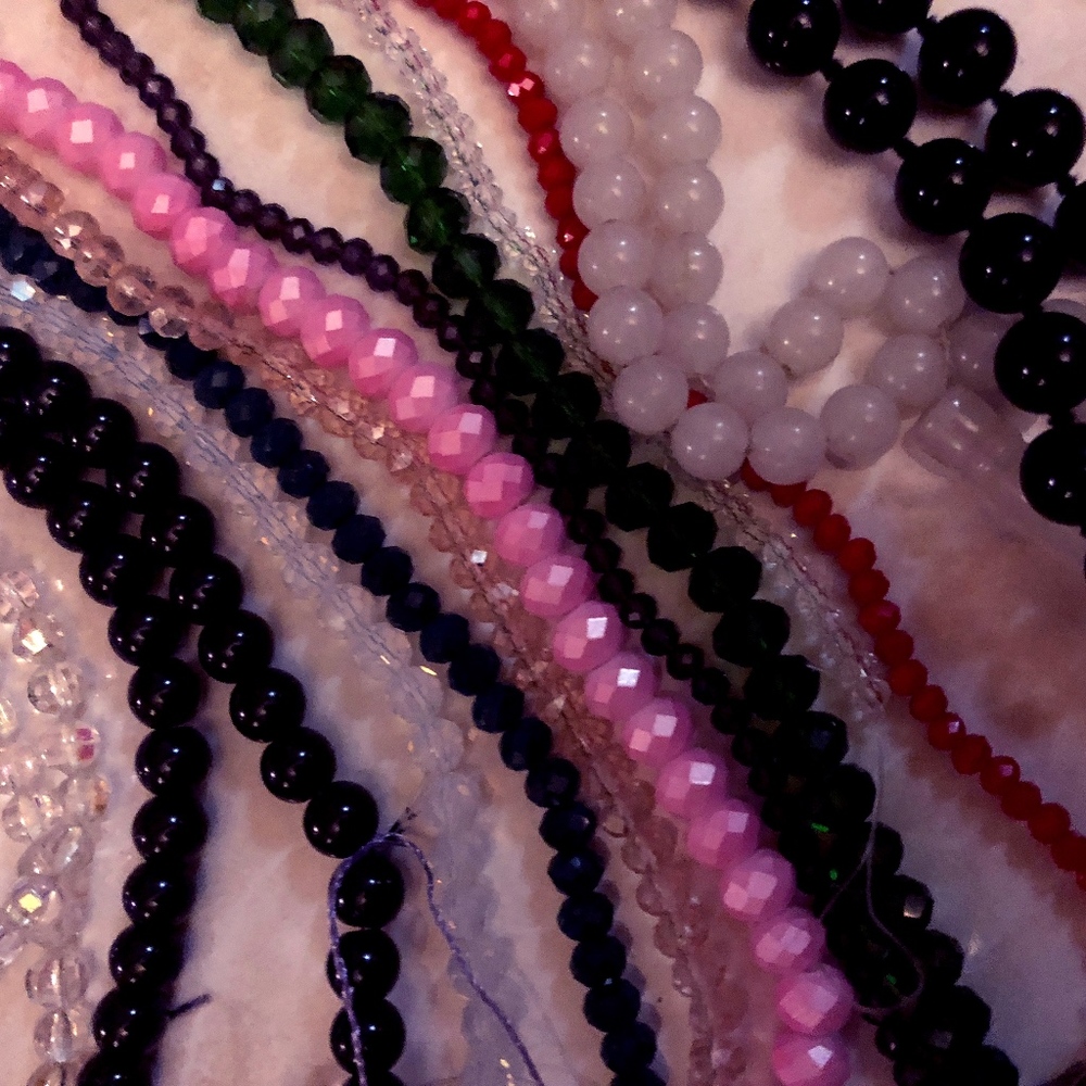 Lot of 15 beads strand final days